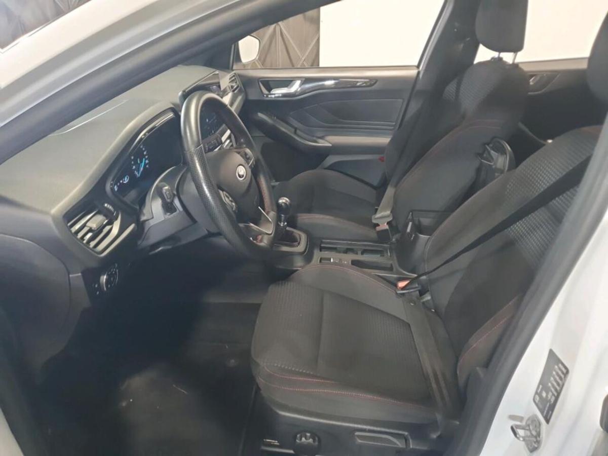 ford-focus-sw-2022-diesel-1499cc