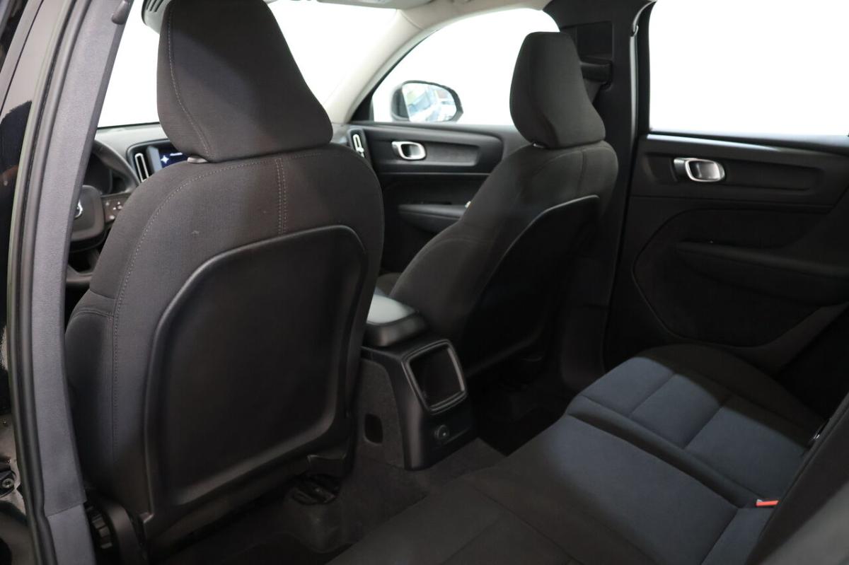 volvo-xc40-2023-hibrido-1477cc