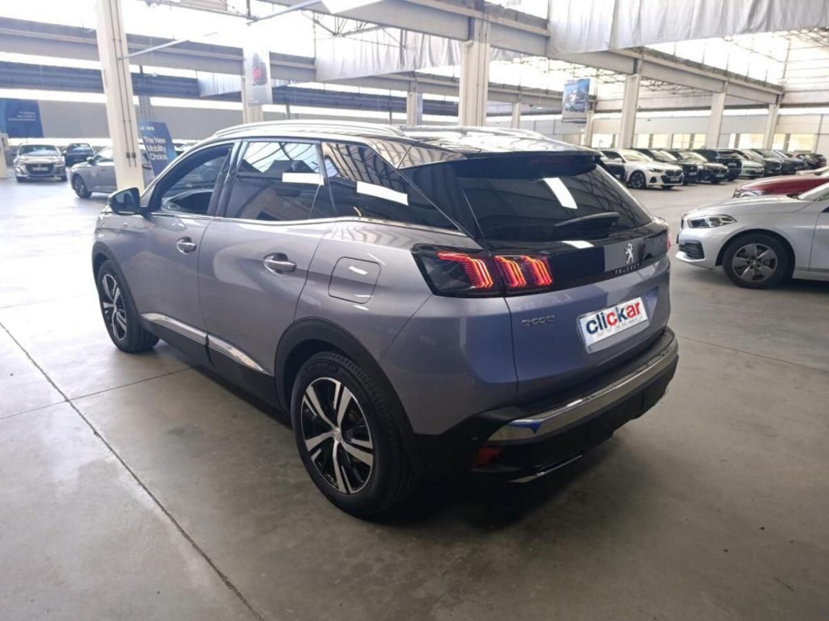 peugeot-3008-2023-hibrido-1598cc