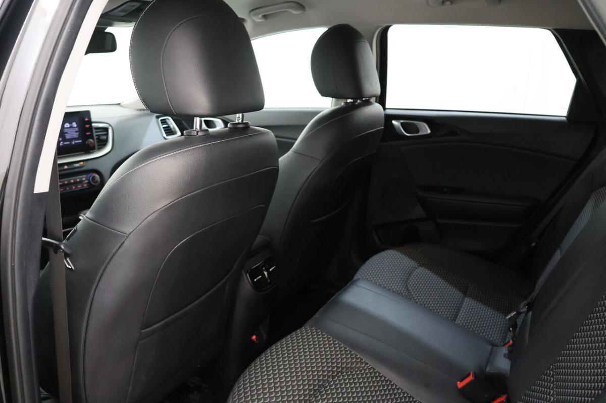 kia-ceed-1-6-gdi-plug-in-hybrid-2022-hibrido-1580cc