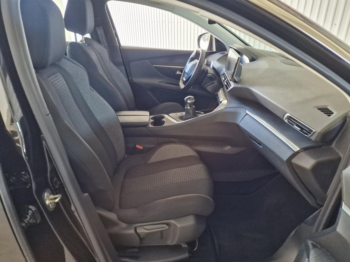 peugeot-3008-2022-diesel-1499cc