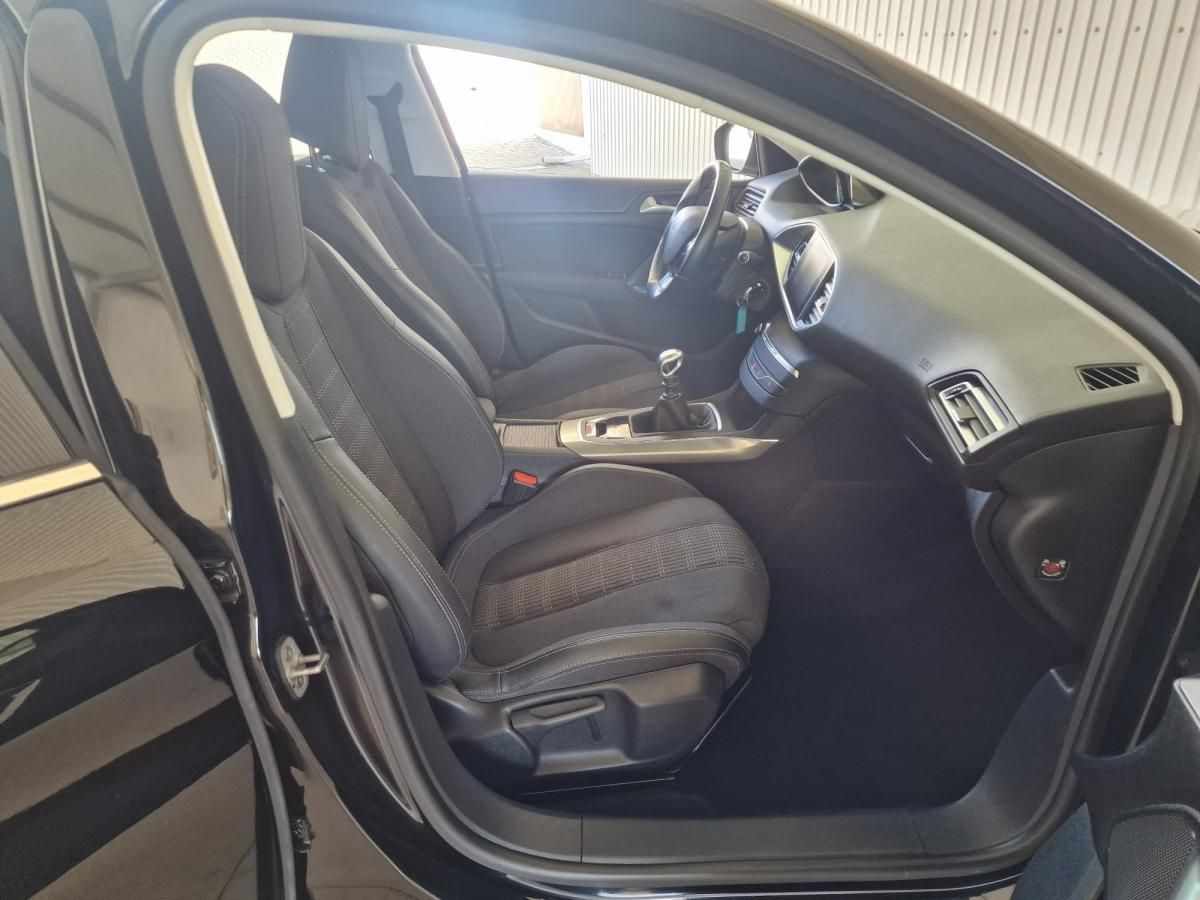peugeot-308-sw-2019-diesel-1499cc