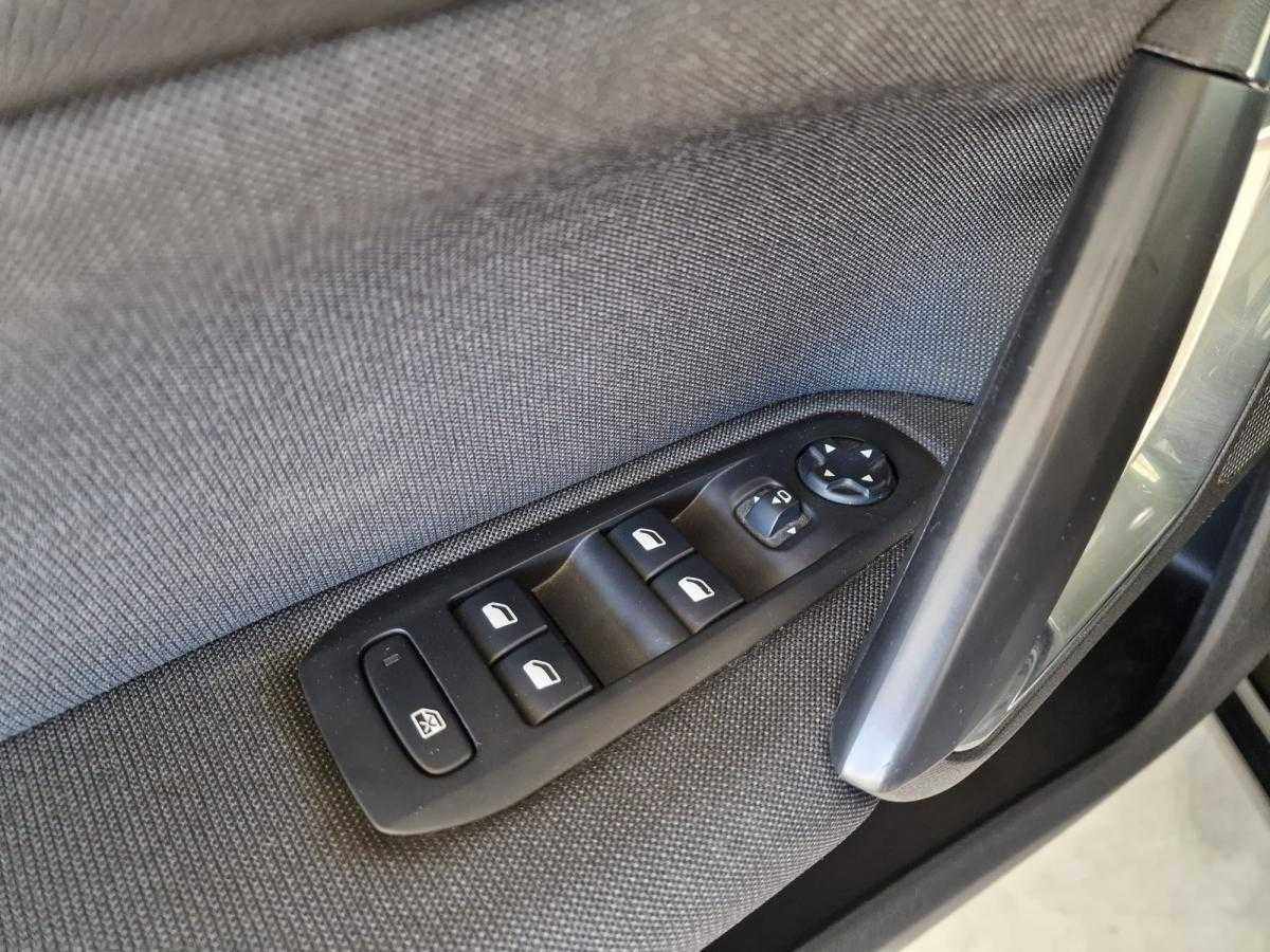 peugeot-308-sw-2019-diesel-1499cc