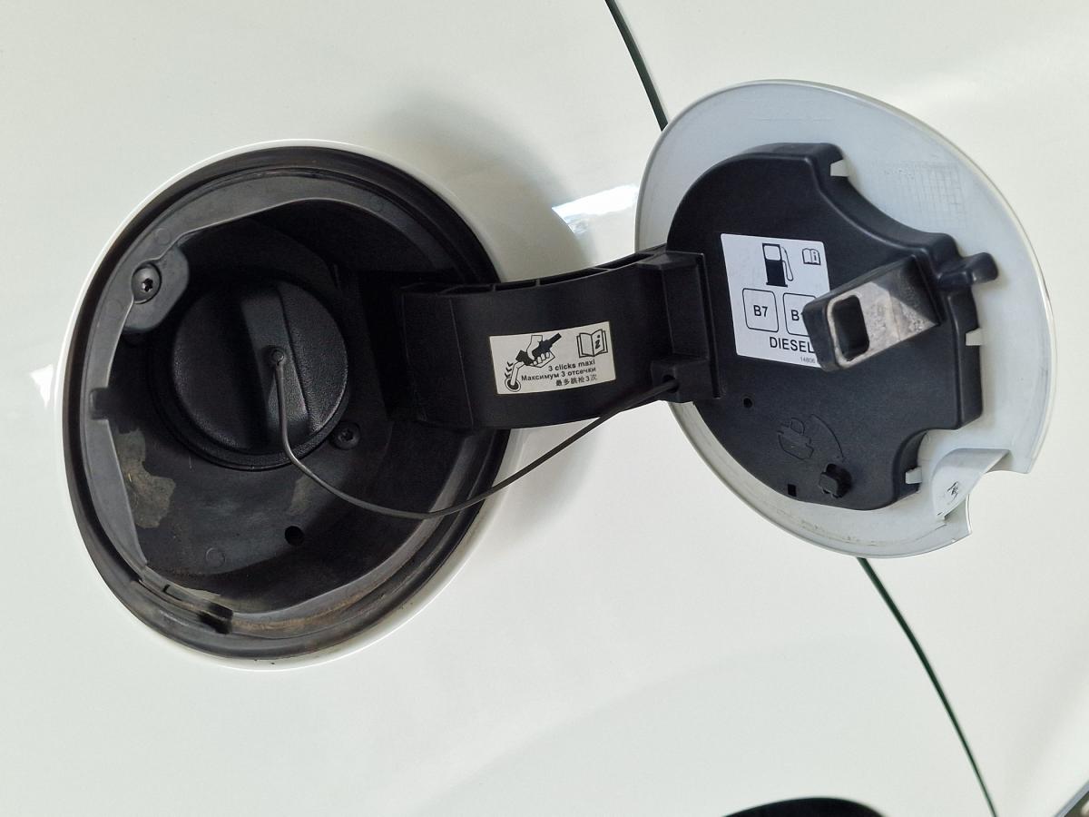 renault-clio-sport-tourer-2018-diesel-1461cc