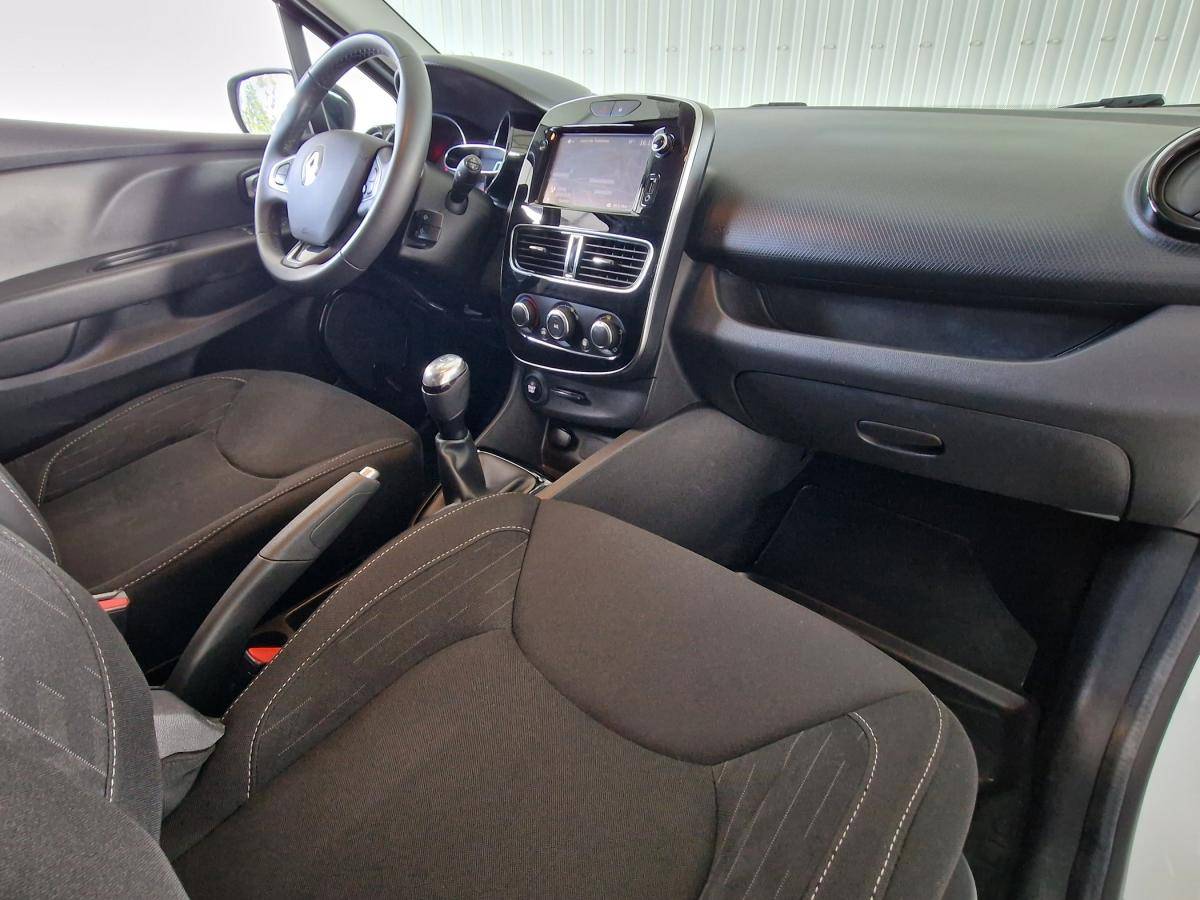 renault-clio-sport-tourer-2018-diesel-1461cc