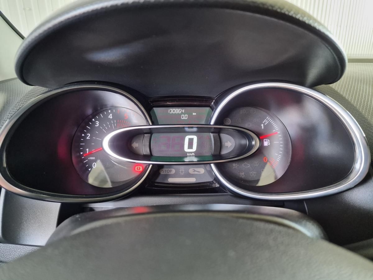 renault-clio-sport-tourer-2018-diesel-1461cc