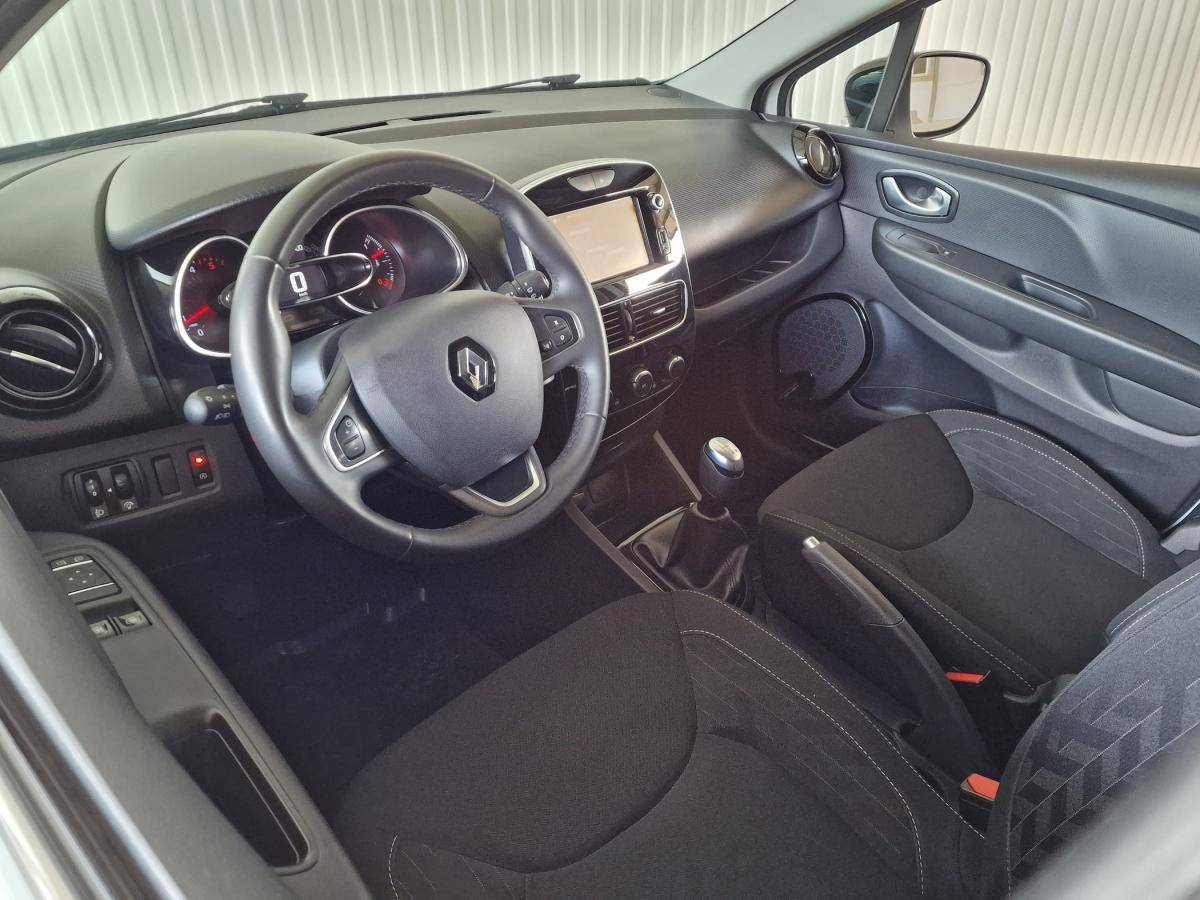 renault-clio-sport-tourer-2018-diesel-1461cc
