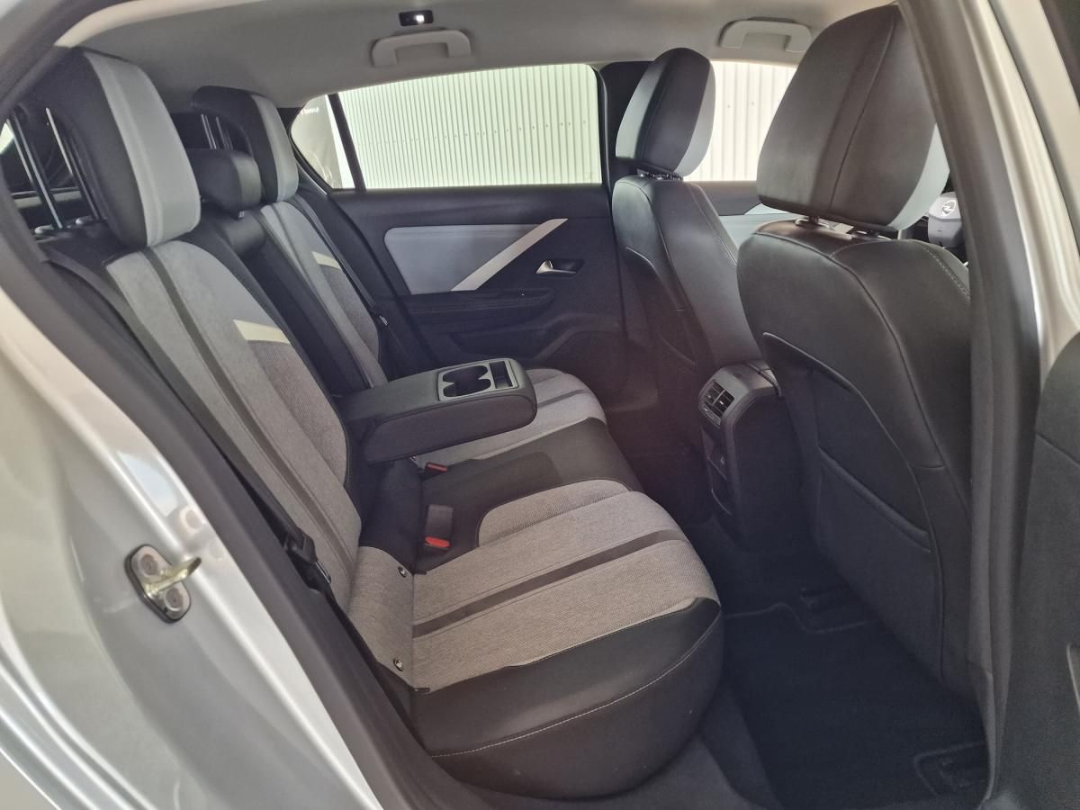opel-astra-2022-diesel-1499cc