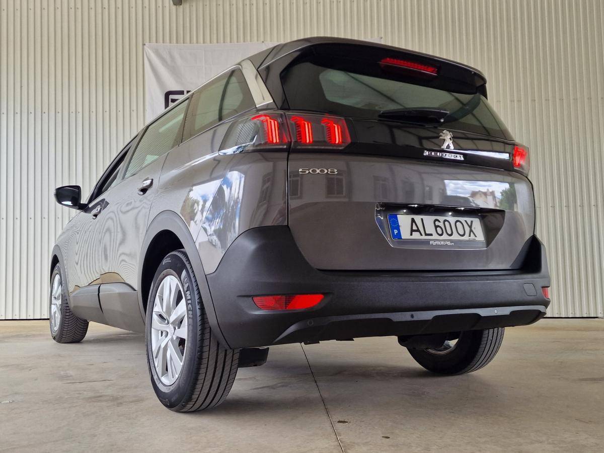 peugeot-5008-2021-diesel-1499cc