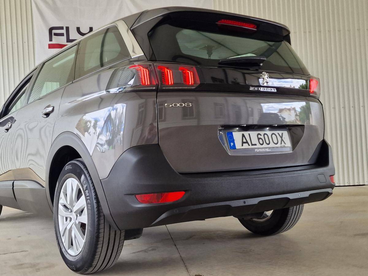 peugeot-5008-2021-diesel-1499cc
