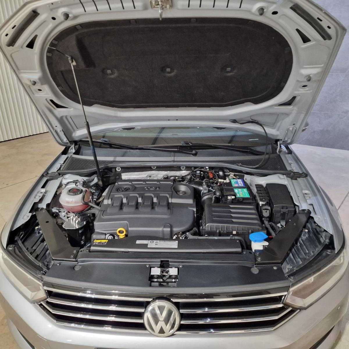 volkswagen-passat-variant-2018-diesel-1598cc