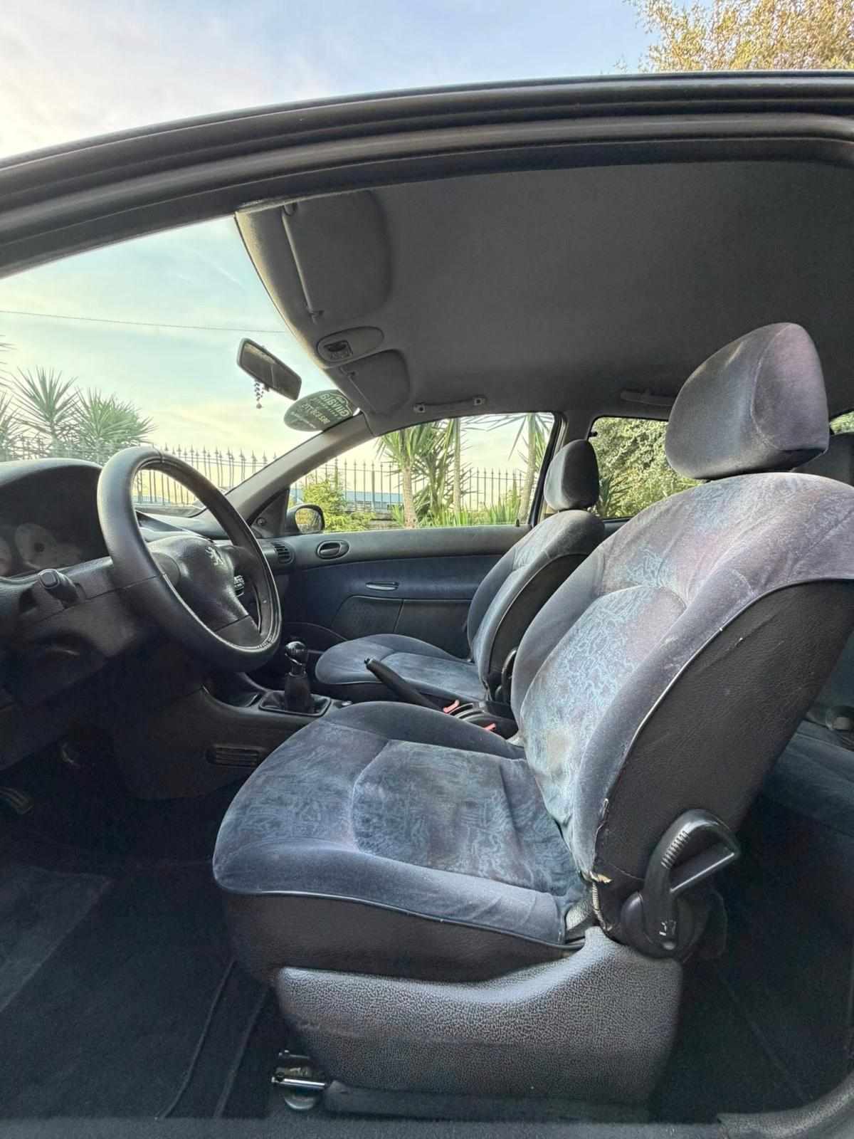 peugeot-206-1-1-1999-gasolina-1124cc