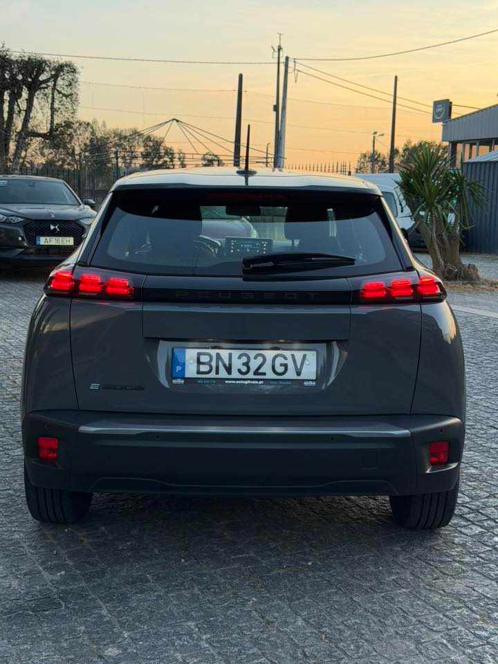 peugeot-2008-e-2008-2024-eletrico