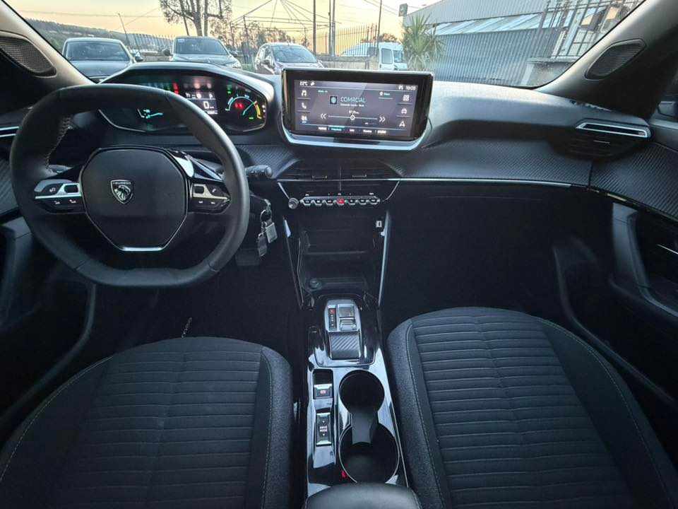 peugeot-2008-e-2008-2024-eletrico