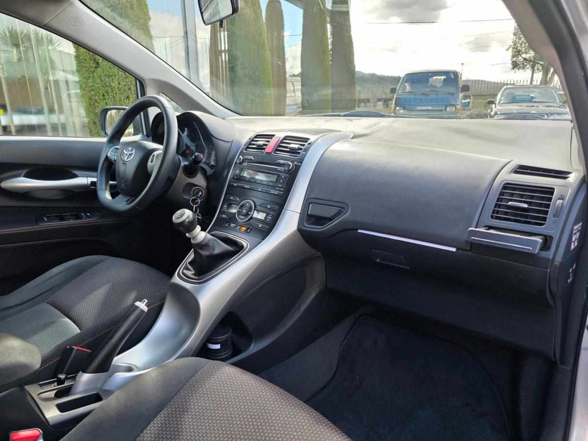 toyota-auris-1-4-d-4d-2010-diesel-1364cc
