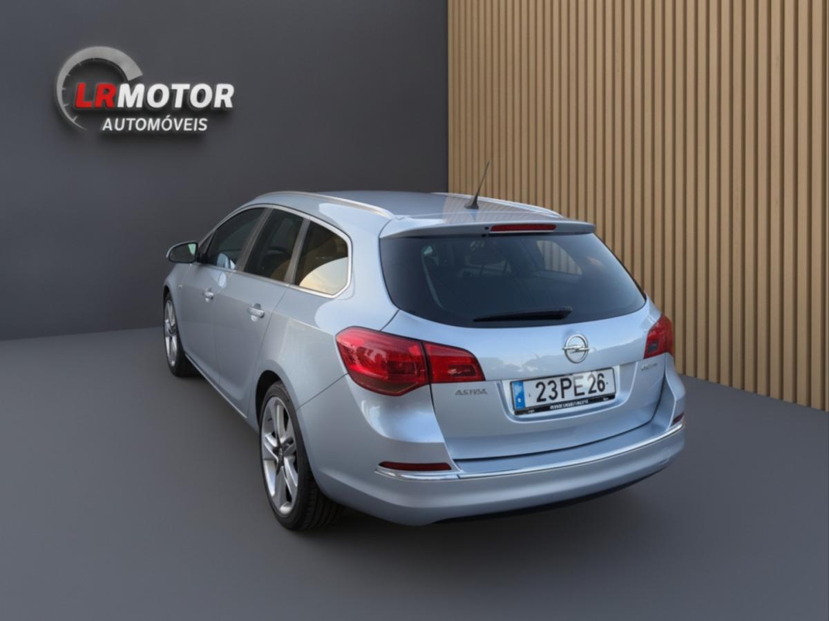 opel-astra-sport-tourer-2014-diesel-1598cc
