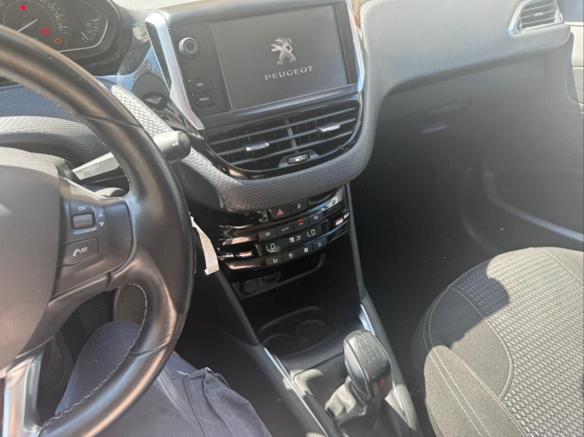 peugeot-208-2019-diesel-1499cc