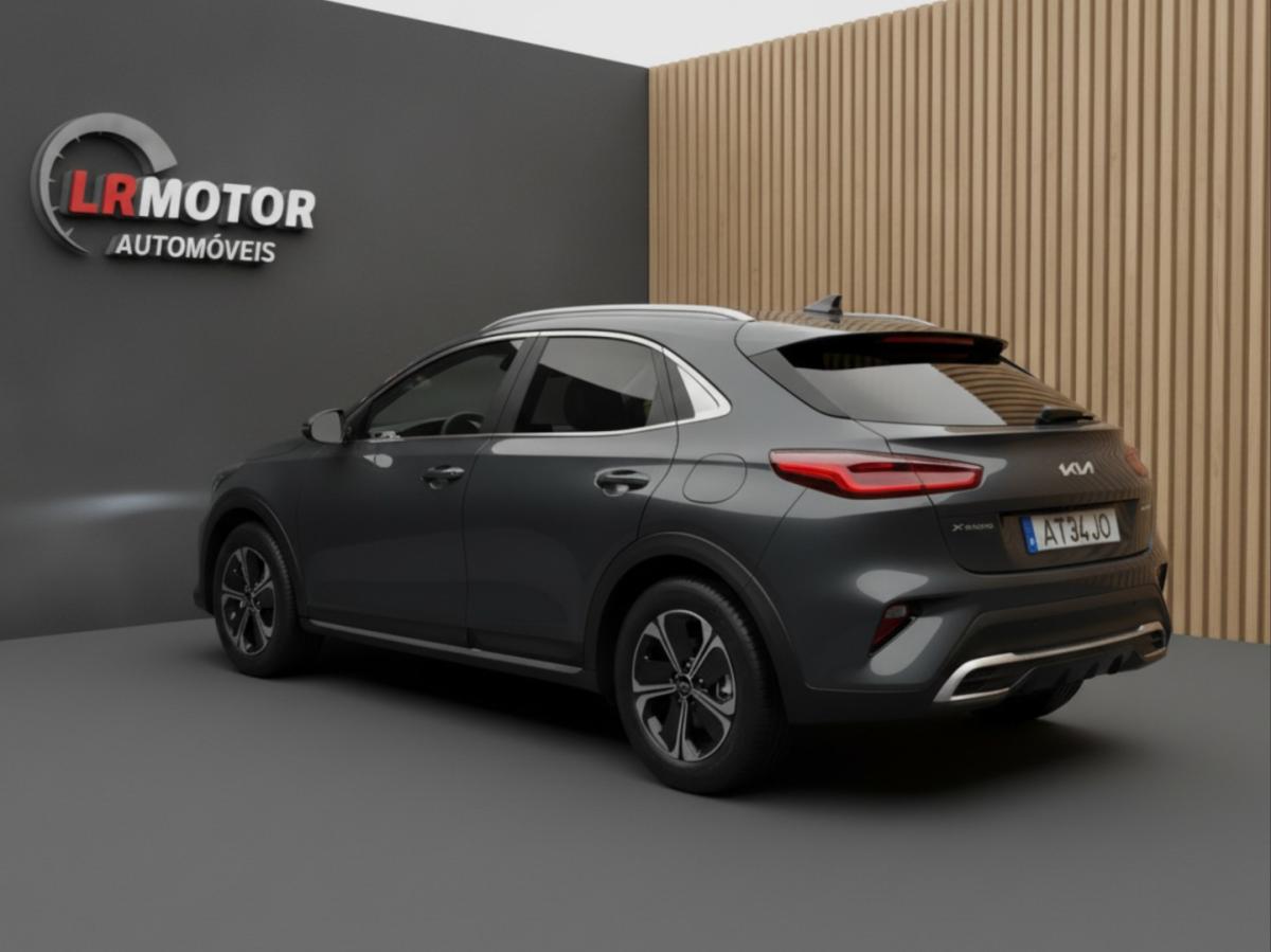 kia-xceed-2022-hibrido-1580cc