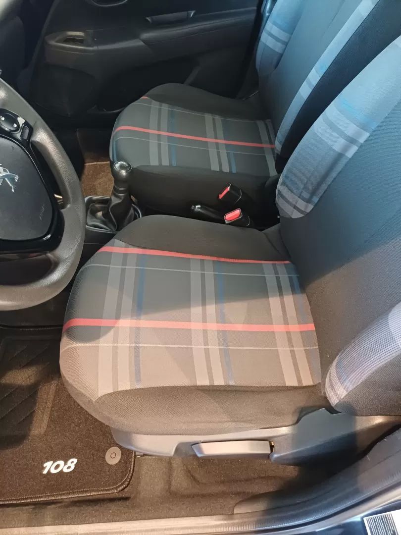 peugeot-108-2014-gasolina-998cc