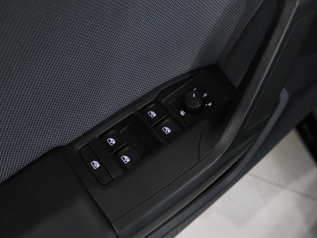 seat-leon-st-2026-hibrido-a-gasolina-1498cc