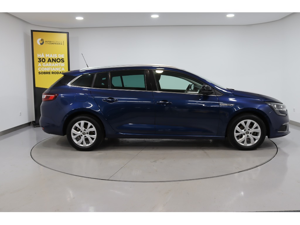 renault-megane-sport-tourer-2019-diesel-1461cc