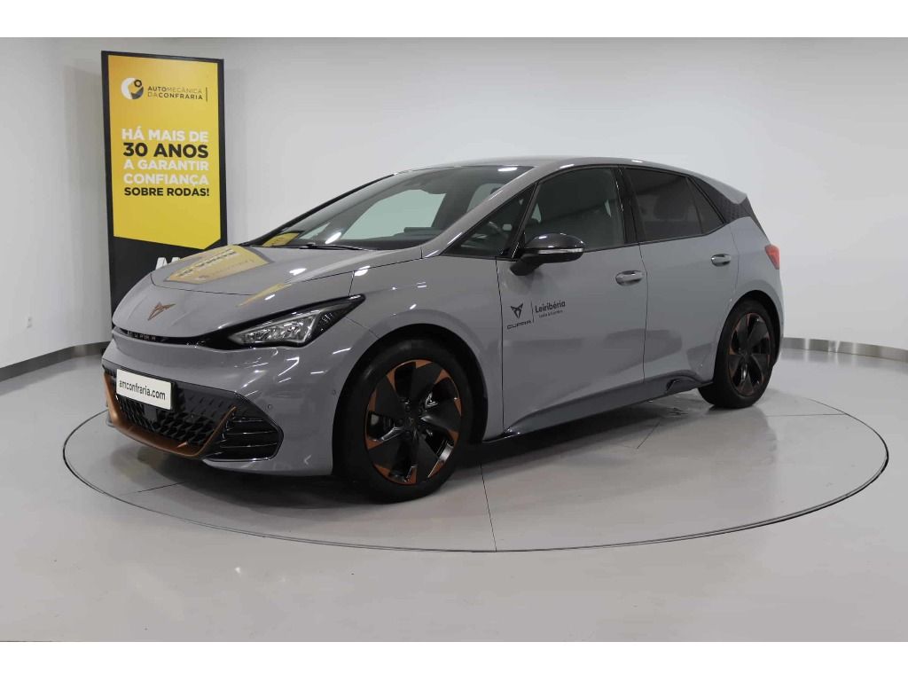 cupra-born-2023-eletrico-400cc