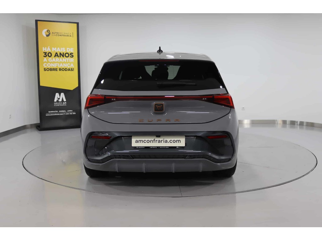 cupra-born-2023-eletrico-400cc