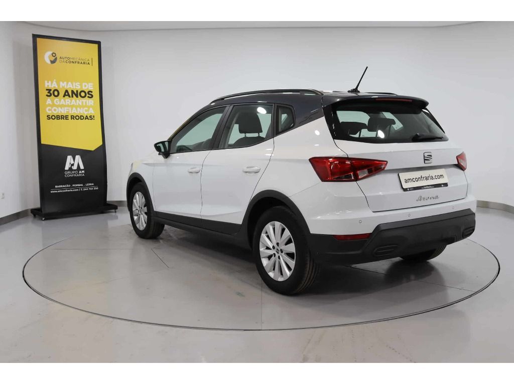 seat-arona-2023-gasolina-999cc