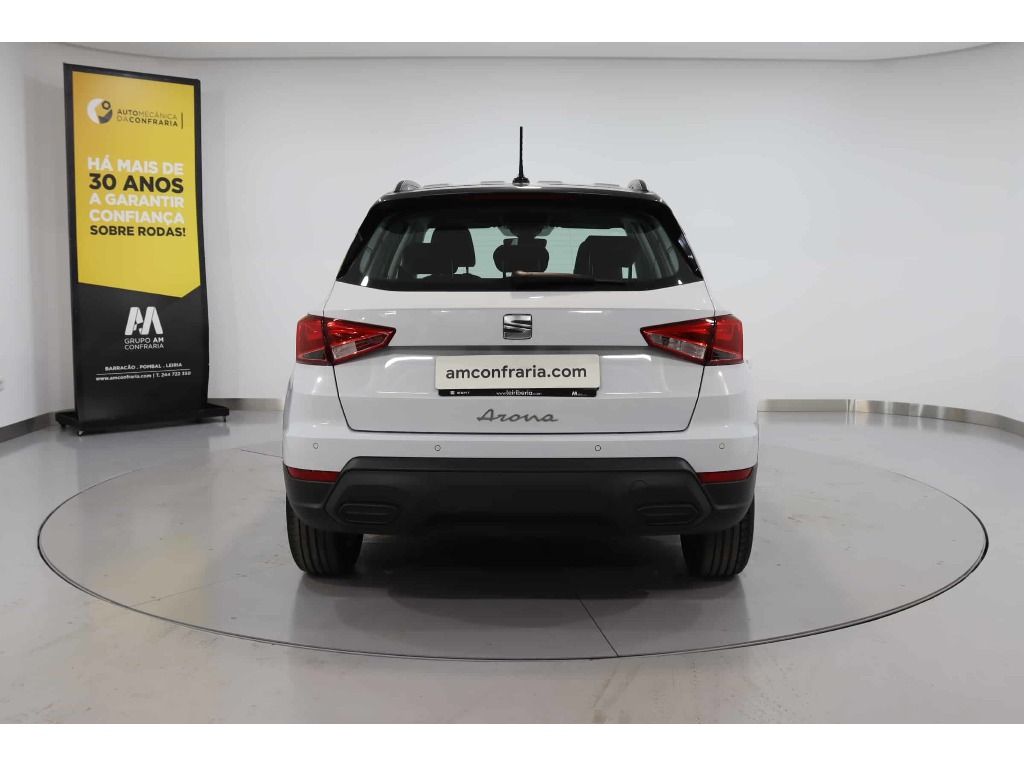 seat-arona-2023-gasolina-999cc