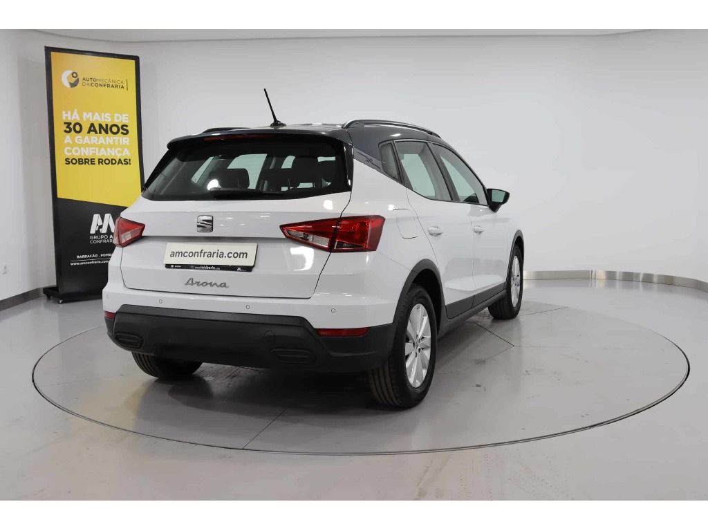 seat-arona-2023-gasolina-999cc