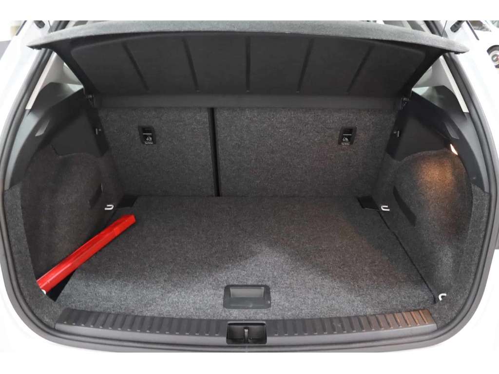 seat-arona-2023-gasolina-999cc