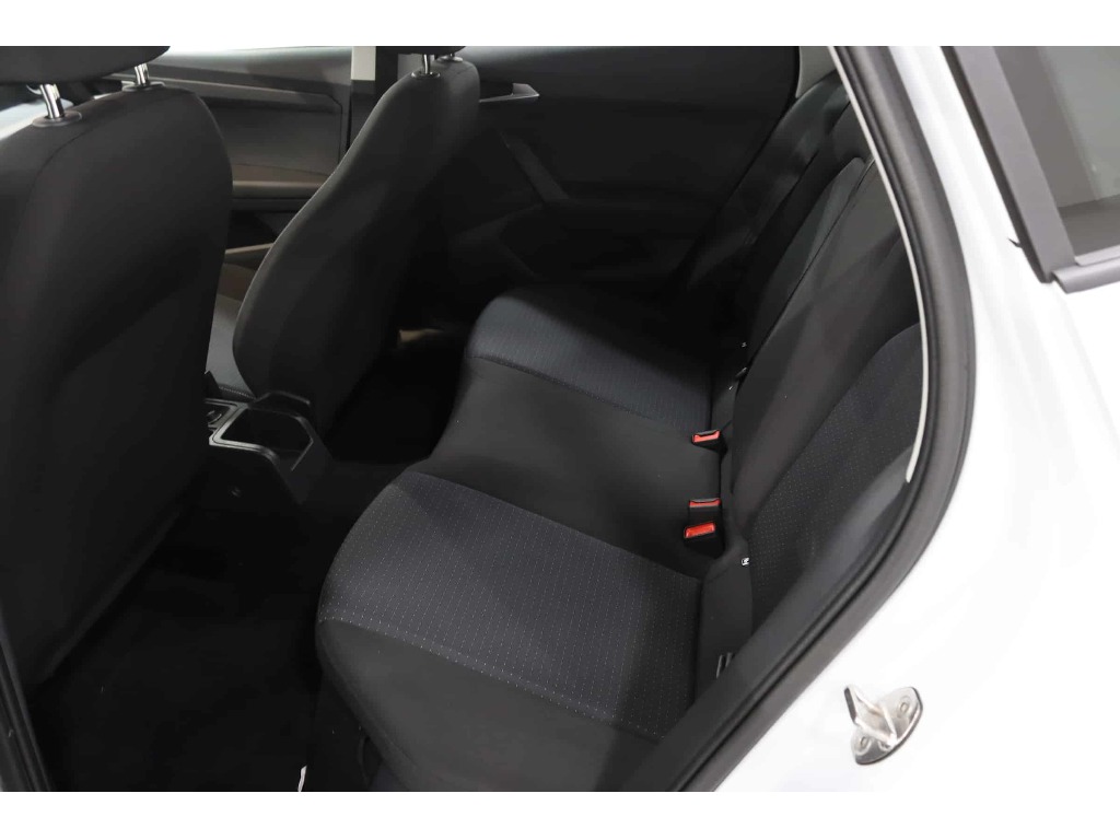 seat-arona-2023-gasolina-999cc