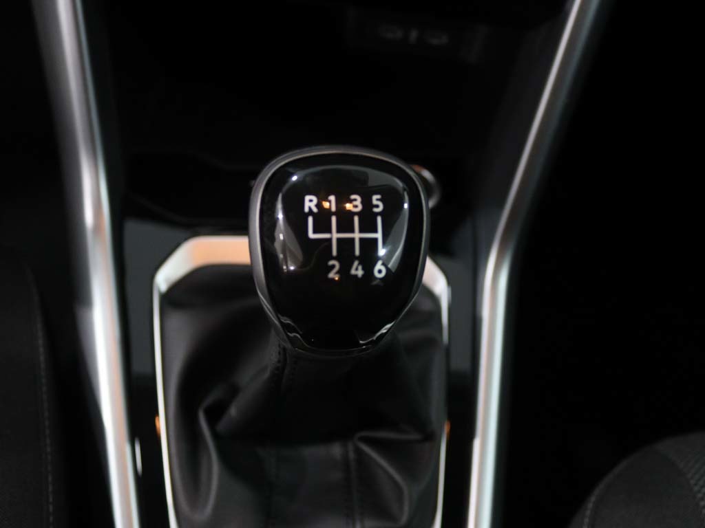 volkswagen-t-roc-2024-gasolina-999cc