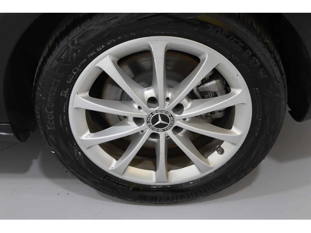 mercedes-benz-cla-2022-hibrido-1332cc