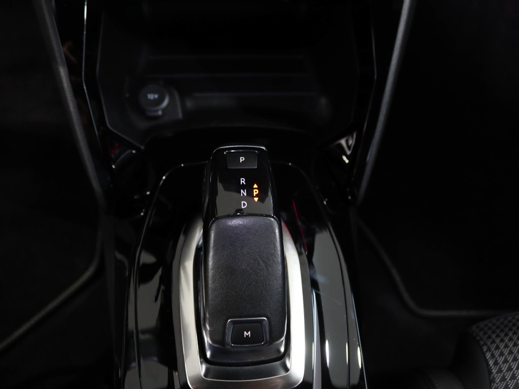 peugeot-2008-2020-gasolina-1199cc