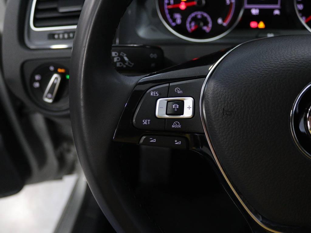 volkswagen-golf-variant-2018-diesel-1598cc