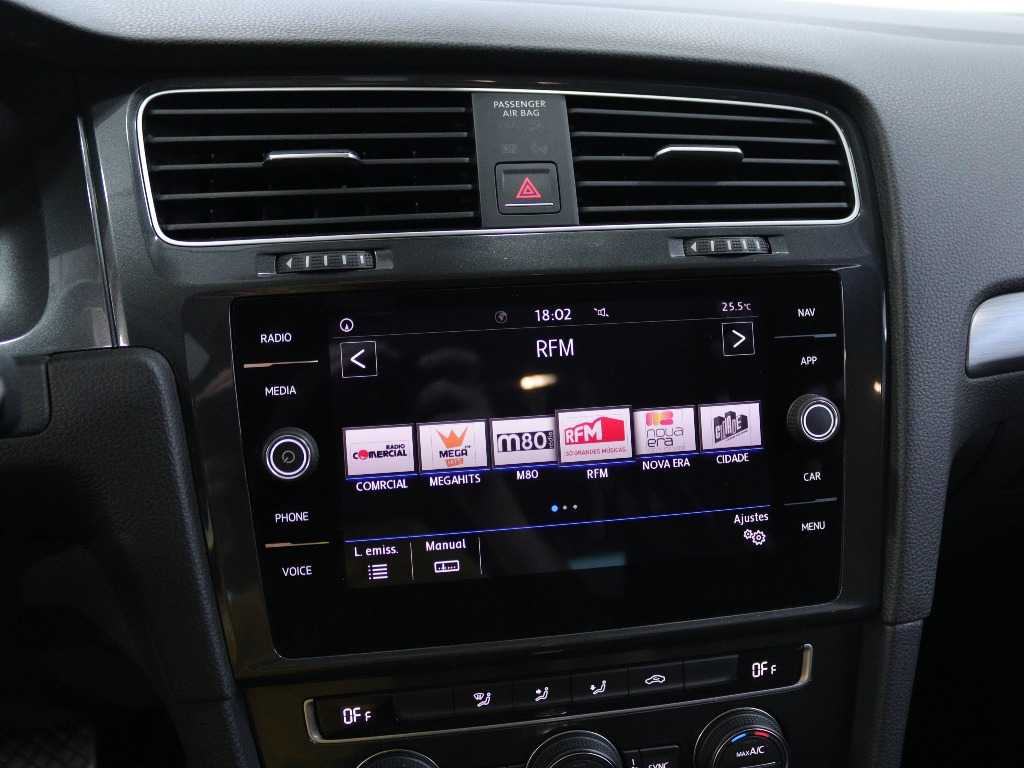 volkswagen-golf-variant-2018-diesel-1598cc
