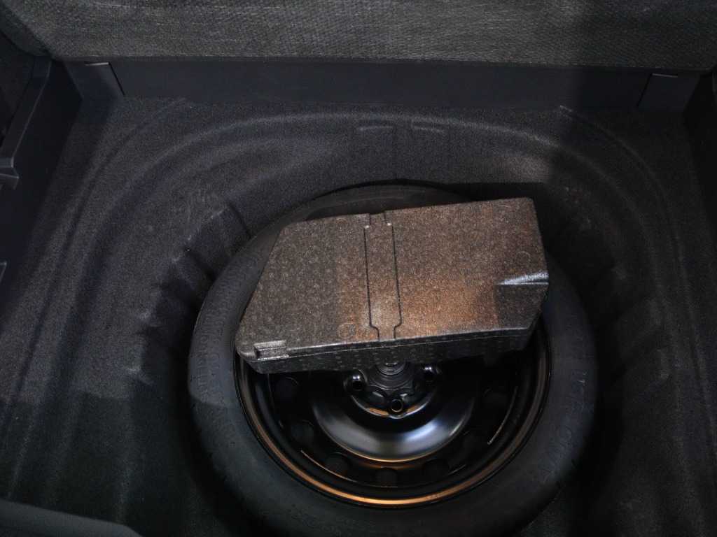 volkswagen-golf-variant-2018-diesel-1598cc