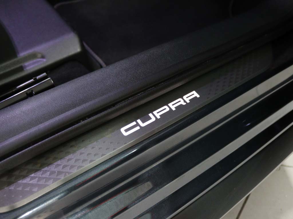 cupra-leon-sportstourer-2024-gasolina-1498cc