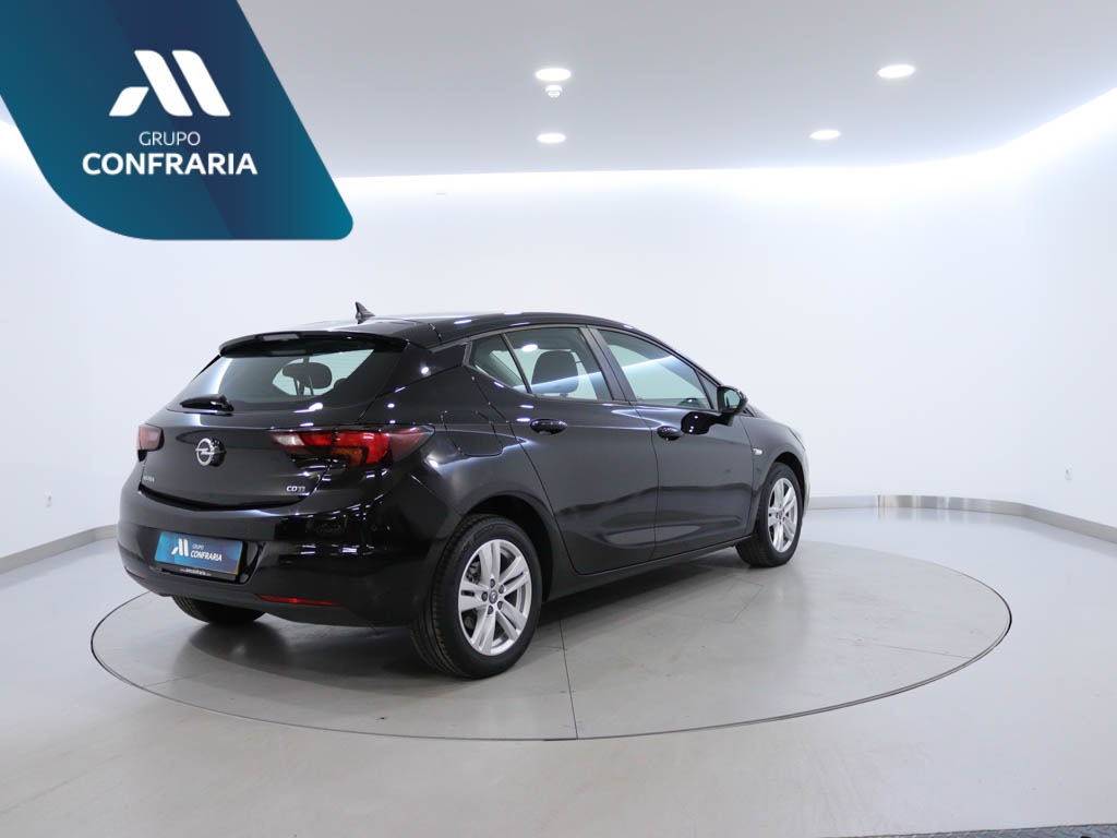 opel-astra-2018-diesel-1598cc