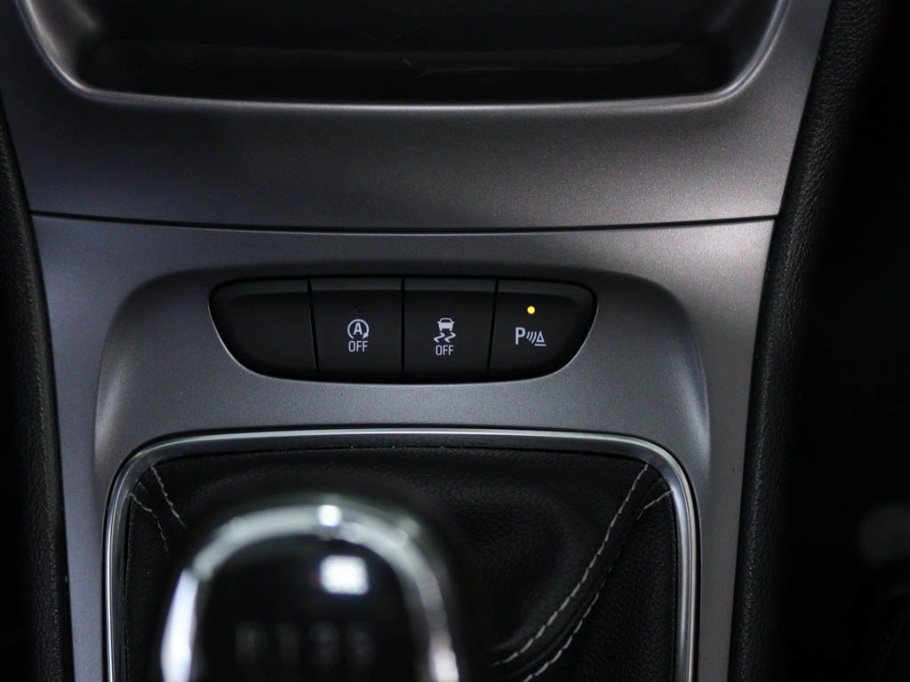 opel-astra-2018-diesel-1598cc