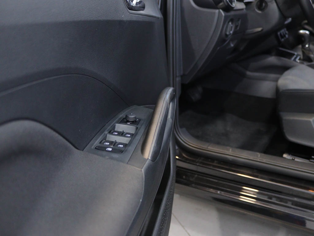 skoda-fabia-2025-gasolina-999cc