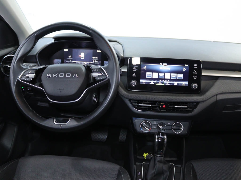 skoda-fabia-2025-gasolina-999cc