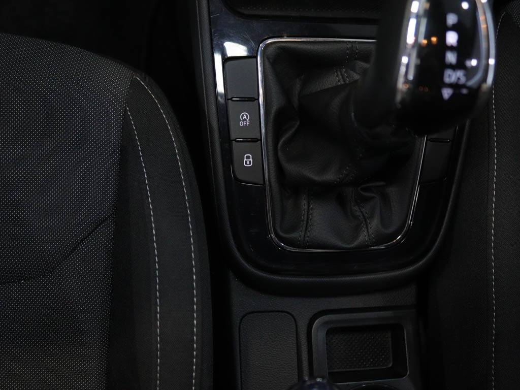 skoda-fabia-2025-gasolina-999cc