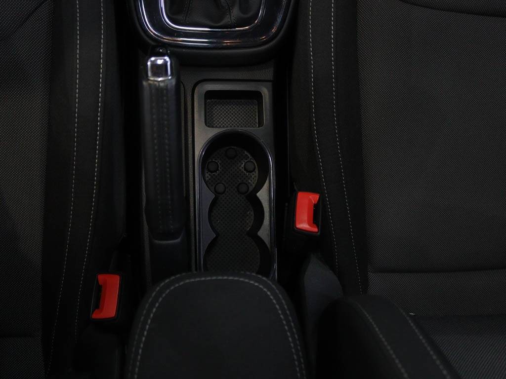 skoda-fabia-2025-gasolina-999cc