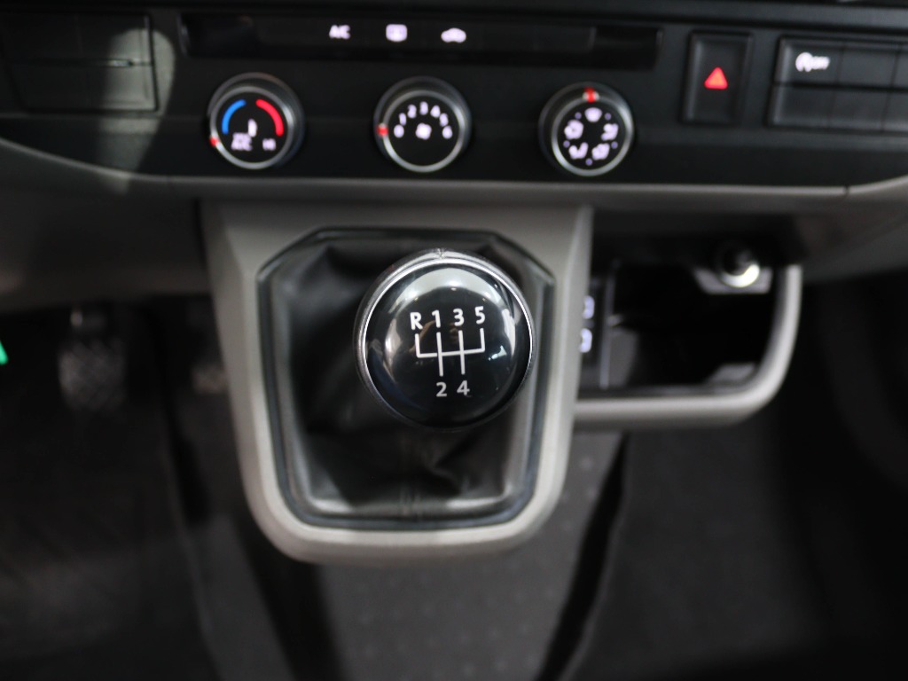 volkswagen-transporter-2021-diesel-1968cc