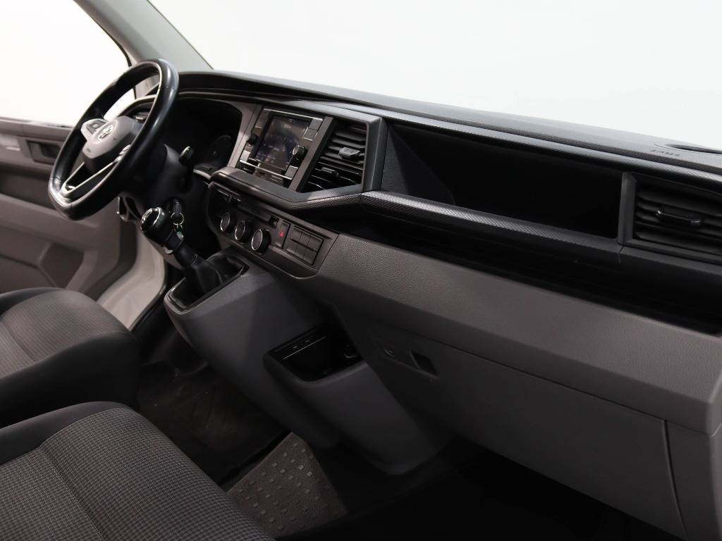 volkswagen-transporter-2021-diesel-1968cc