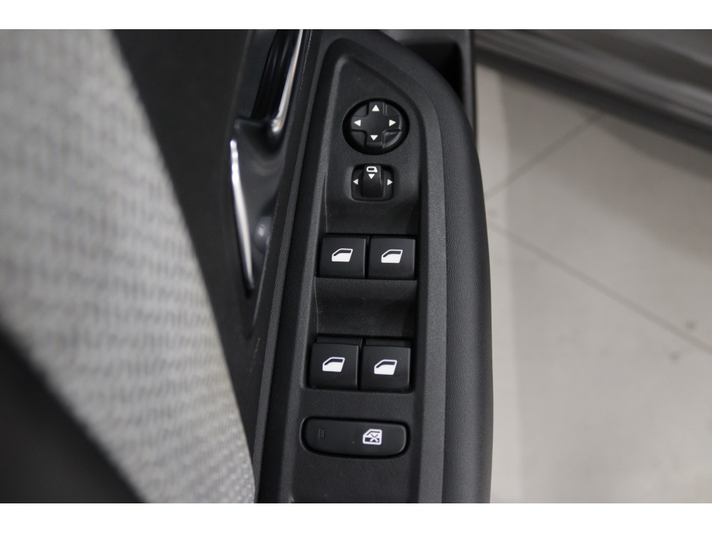 citroen-c4-2024-gasolina-1199cc
