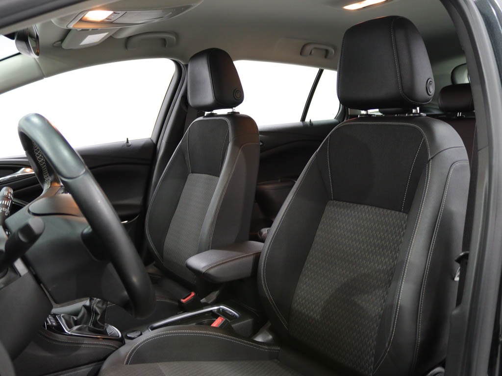 opel-astra-sport-tourer-2016-diesel-1598cc