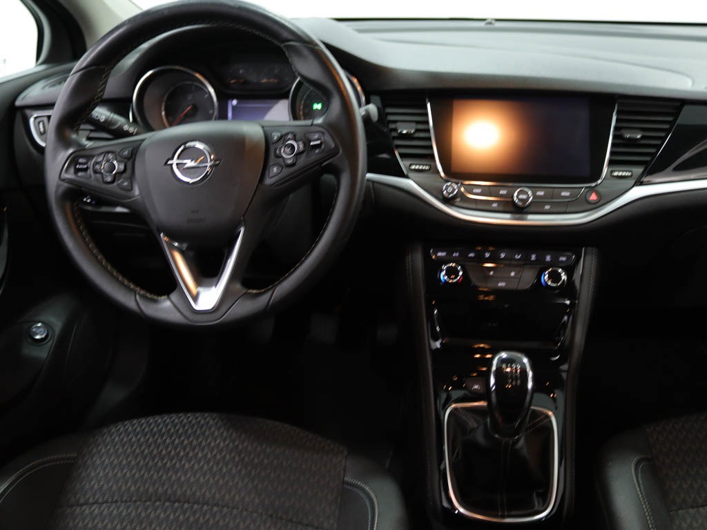 opel-astra-sport-tourer-2016-diesel-1598cc
